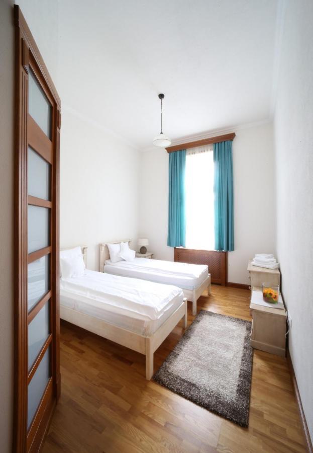 Virag Apartman Luxury Odorheiu Secuiesc Buitenkant foto