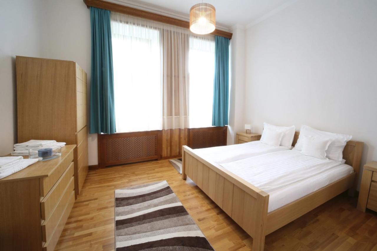 Virag Apartman Luxury Odorheiu Secuiesc Buitenkant foto